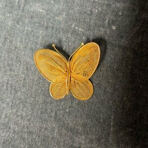 VTG Gold Butterfly Brooch Pin